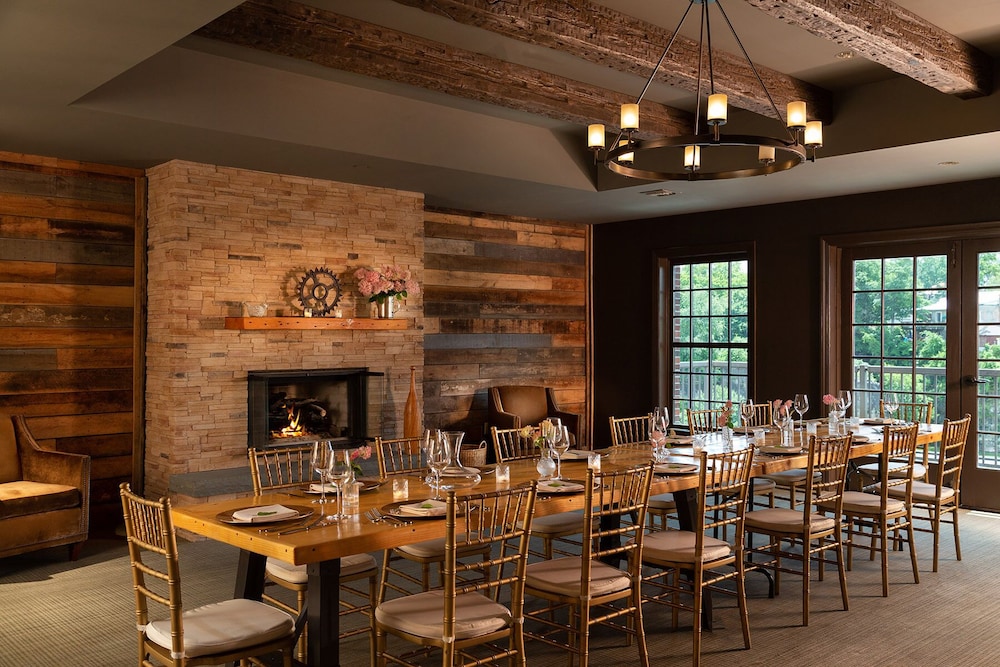 meeting & event spaces