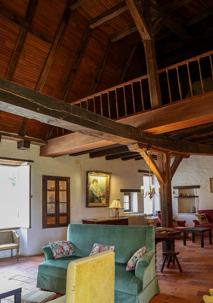 Chateau Monastere de la Corroirie