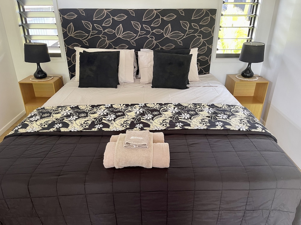Rarotonga Villas