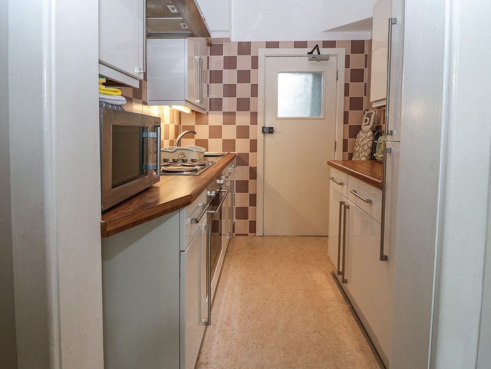 Y Castell Apartment 1 view 5