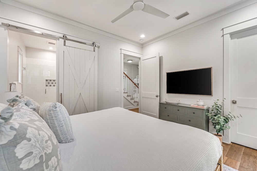 Magnolia Cottages by the Sea by Panhandle Getaways