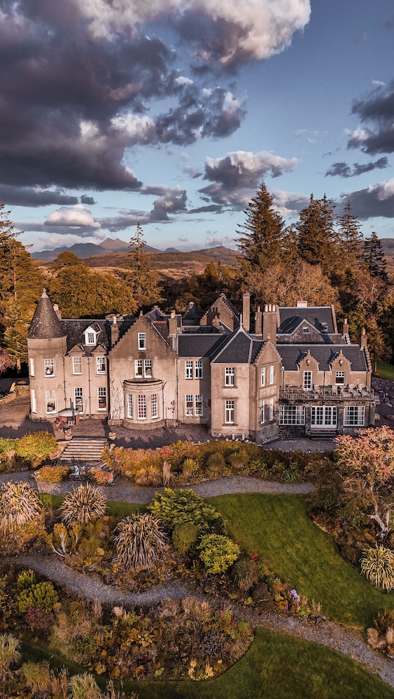 Glencruitten House