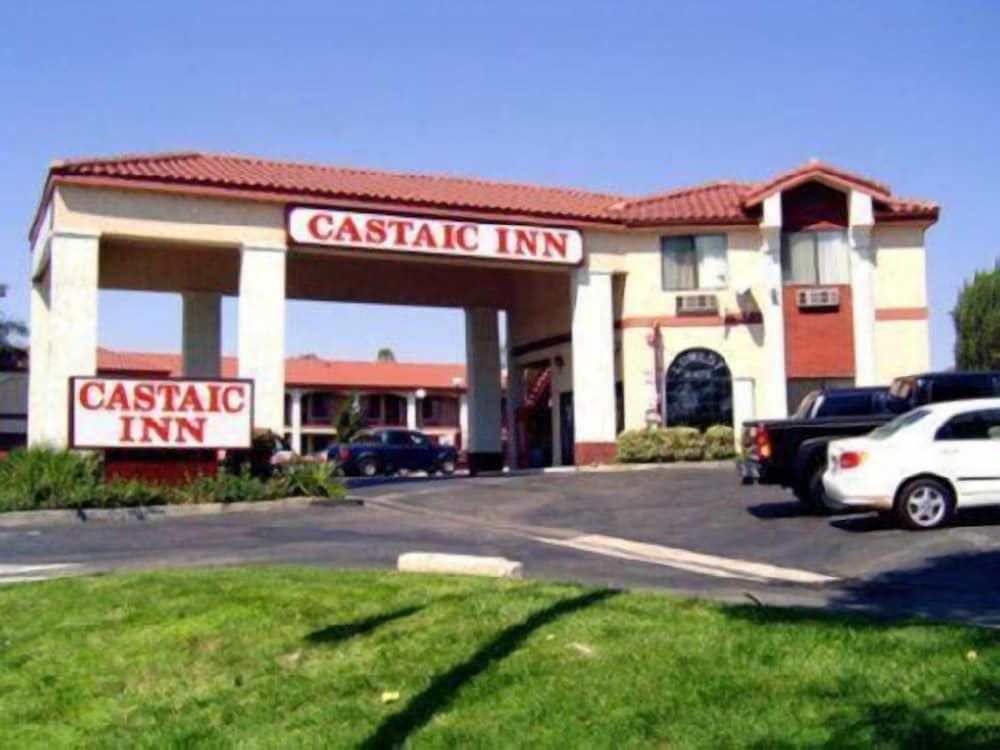Castaic Inn Near Six Flags Magic Mountain - Property Image 4