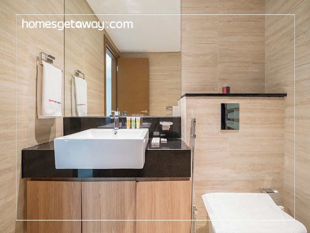 Indulge in Luxury 1BR Unit at Missoni Urban Oasis