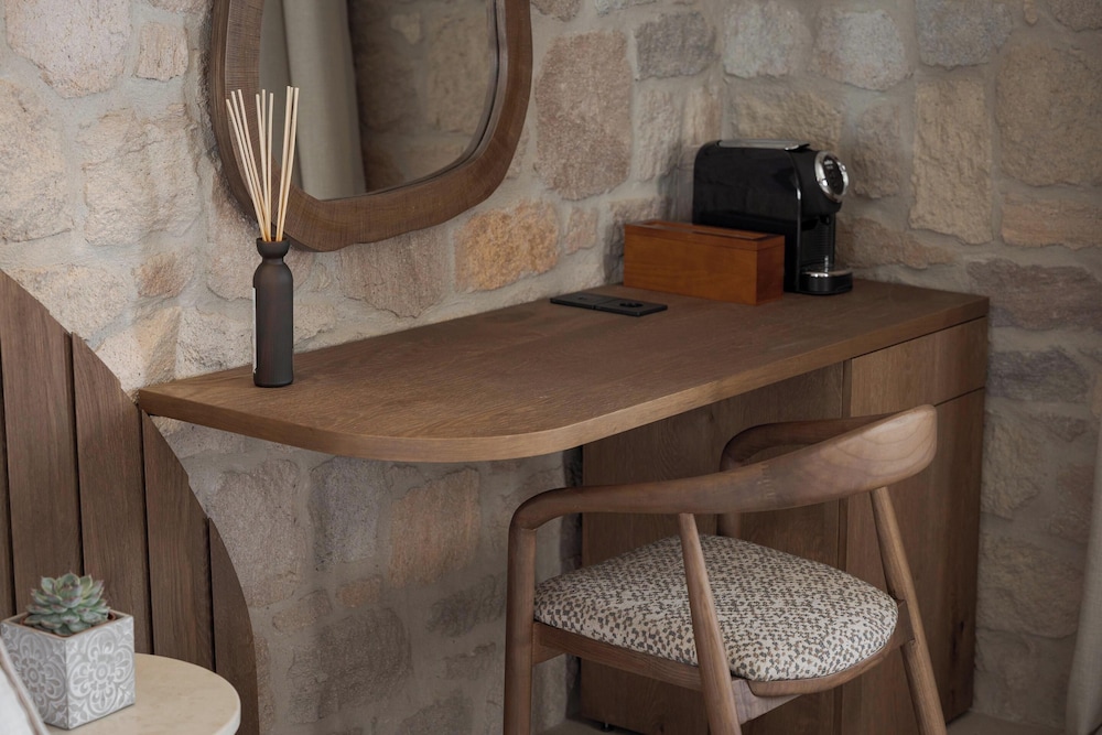 Horizon Suites Milos