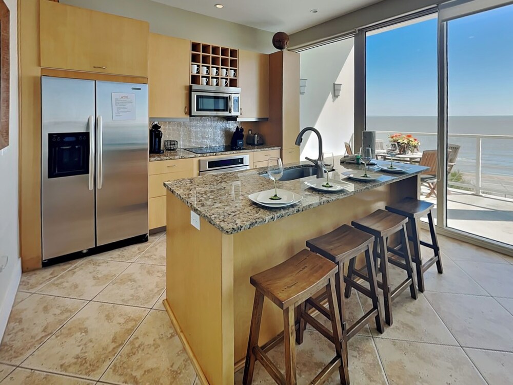 Seas the Day by Ryson Vacation Rentals