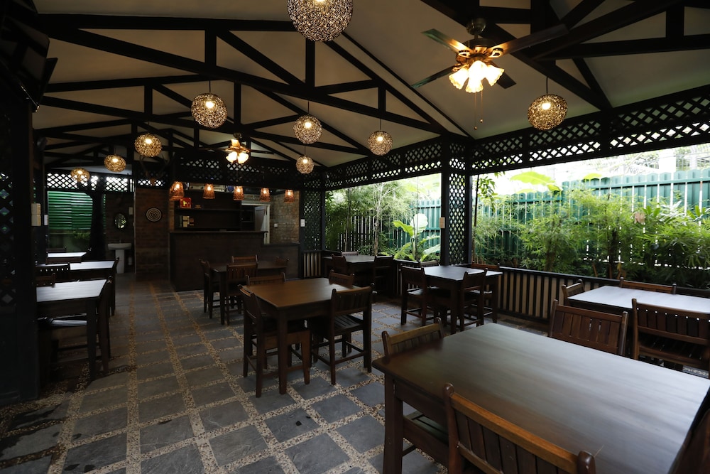 Cloud 10 Boutique Hotel