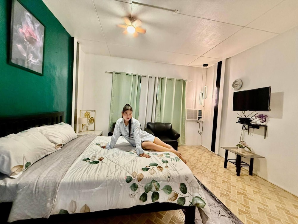 Axon Cozy Modern House #B Near The Walking Street