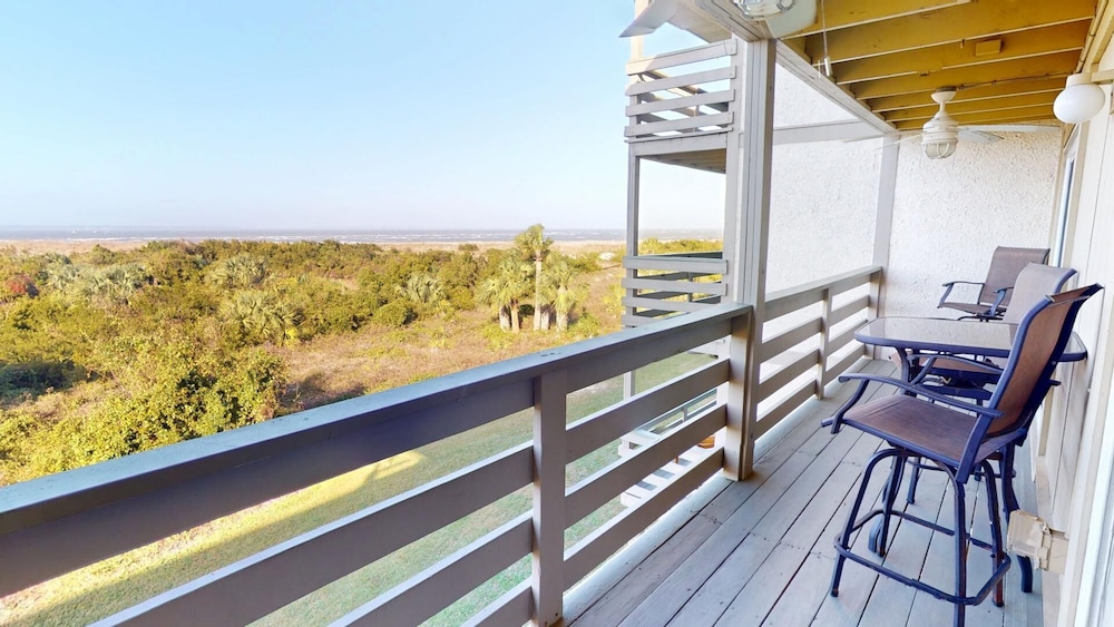 Lighthouse Point 2 by Tybee Vacation Rentals