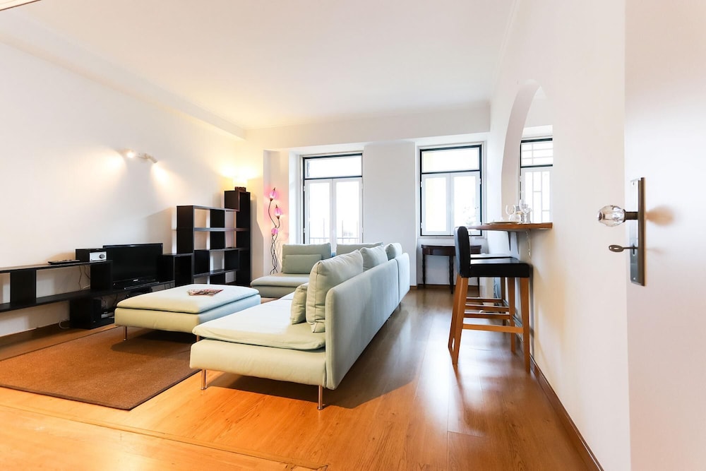 Rato Elegant by Homing view 2