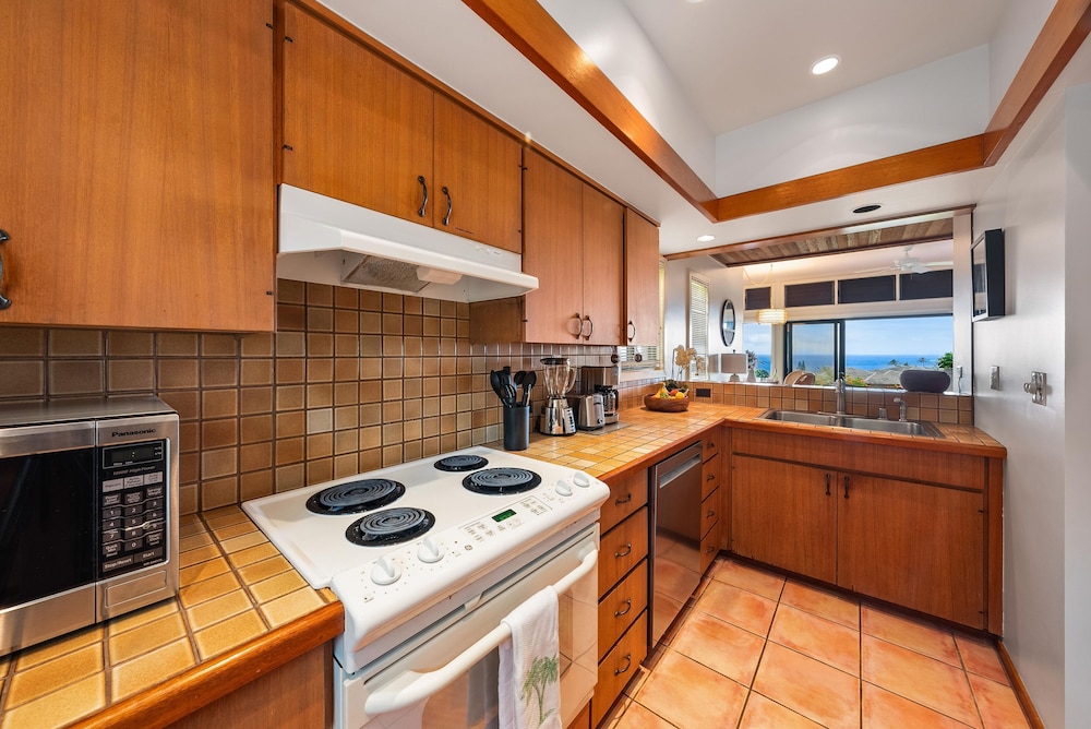 Kapalua Ridge Villas 1011