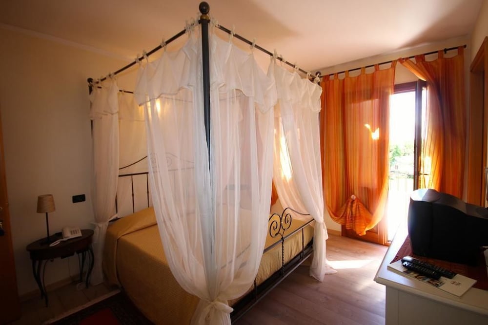 Agriturismo Borgo Tecla