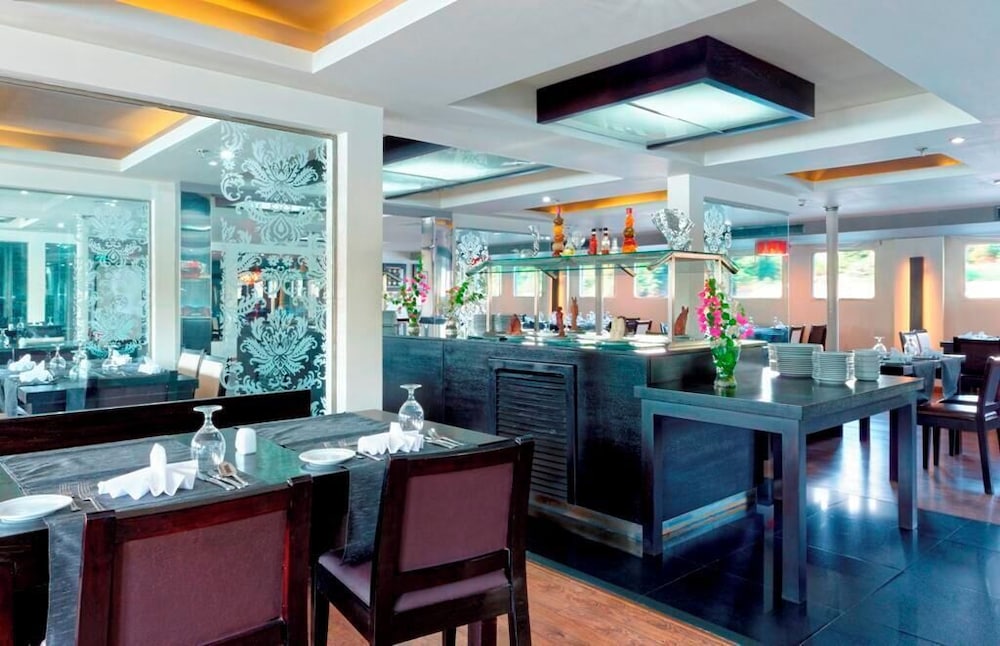 Nile Cruise Royal Adventure, every Friday from Aswan 3 nights and every Monday from Luxor 4 nights.