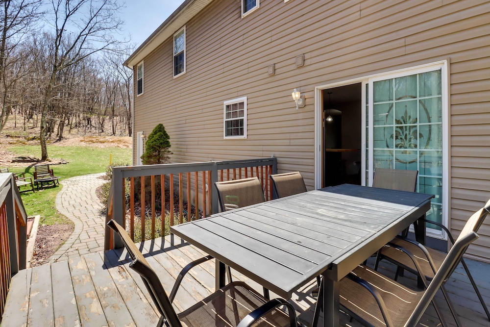Deck, Game Room & Fire Pit: Poconos Retreat view 3