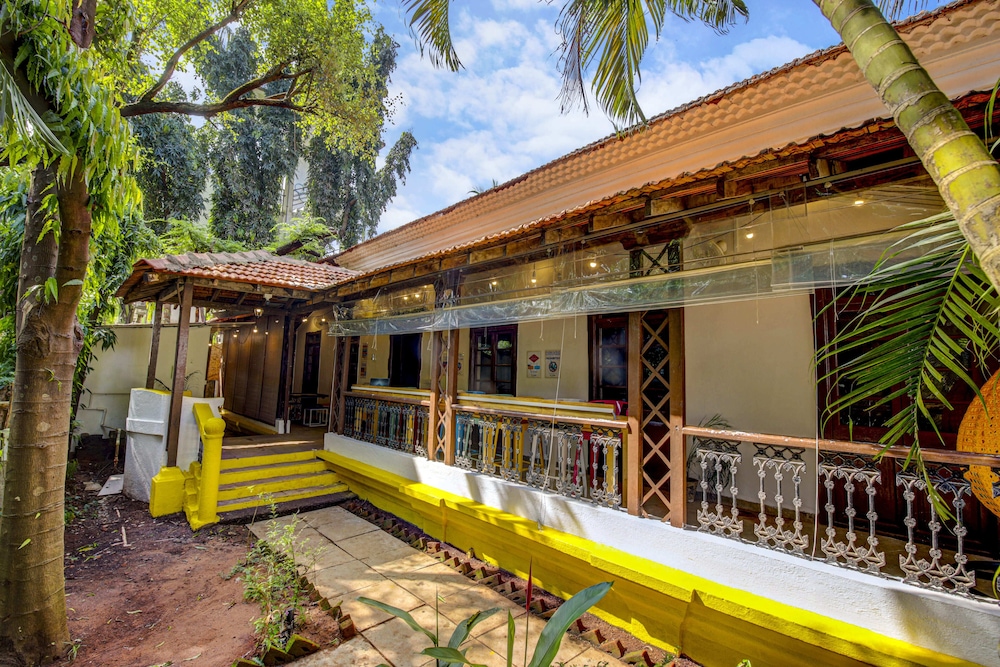 goSTOPS Lite Goa, Calangute