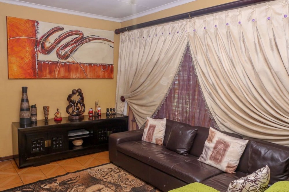 Lecawi Guest House