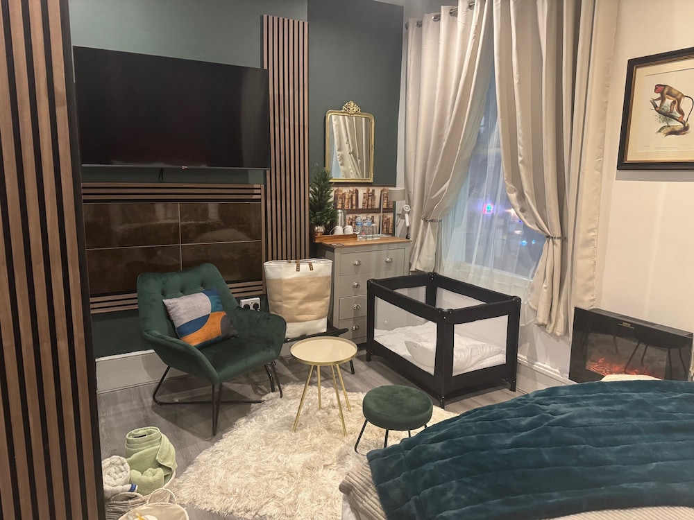 Aimi Residence