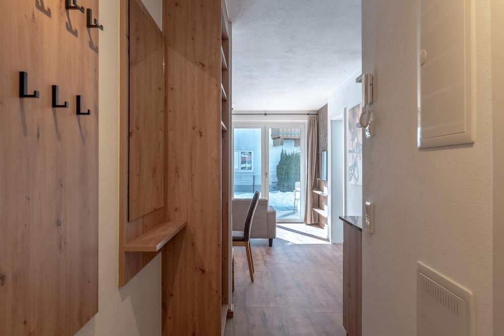 Falken Suites ONE With Garden