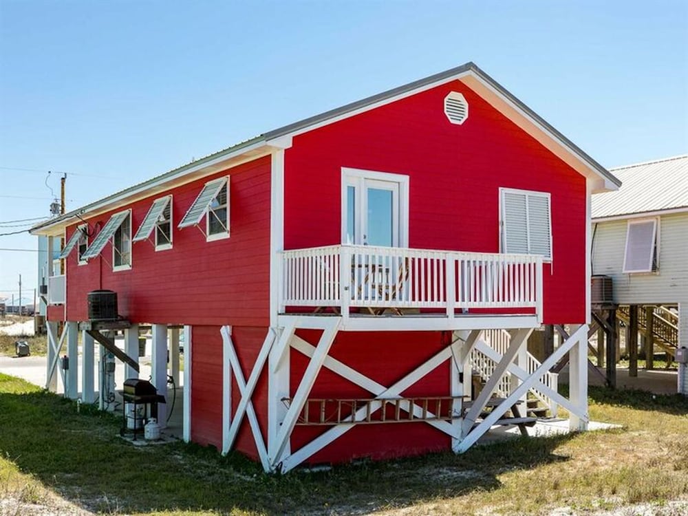 Red Robyn by Meyer Vacation Rentals