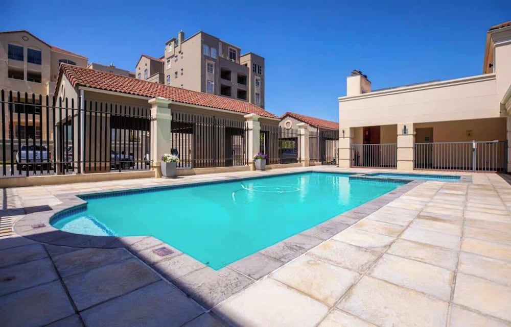 2 Bedroom, Mountain View Penthouse, Century City