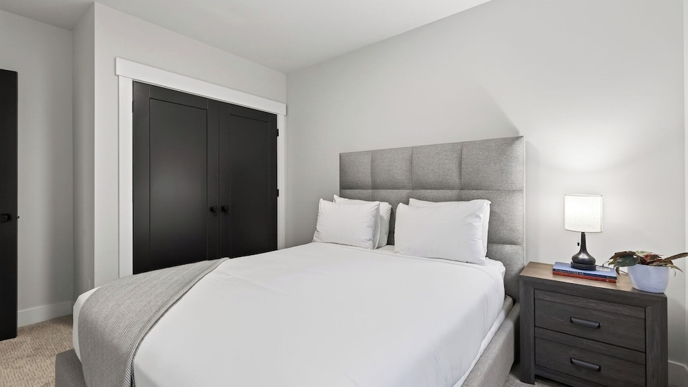 Spacious Park City Home w/ Hot Tub & Game Room Near Skiing & Trails Poppy Peak by Avantstay