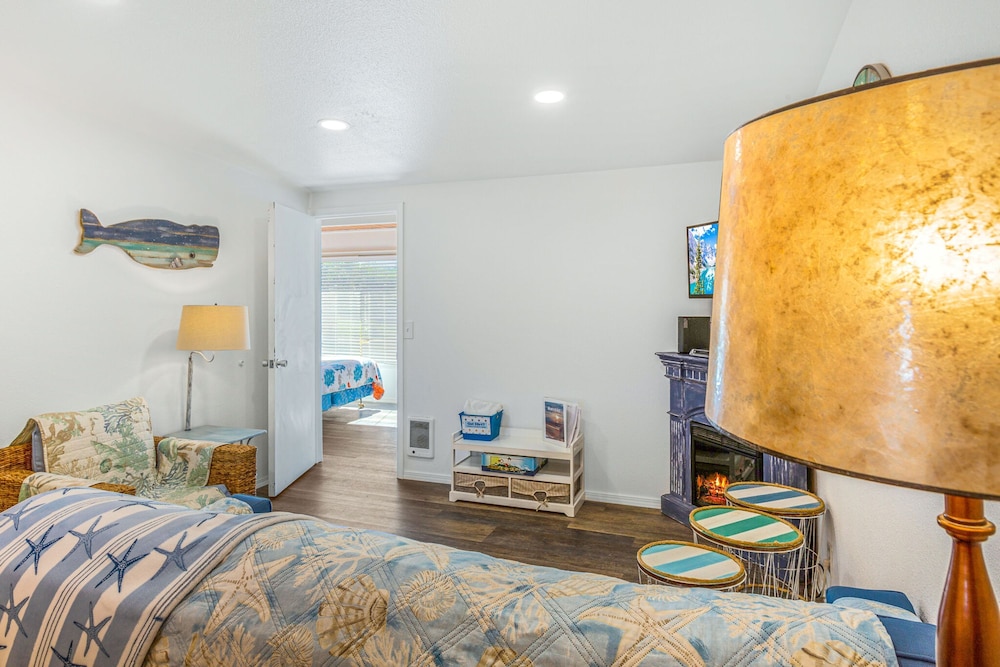 Sandy Days Condo in Ocean Shores