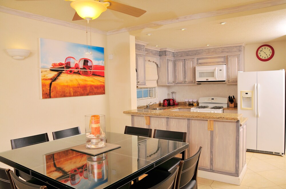 ZenBreak - Anidale Spacious Condo
