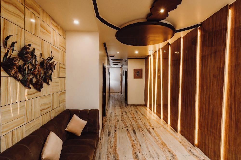 The Deep Hotel