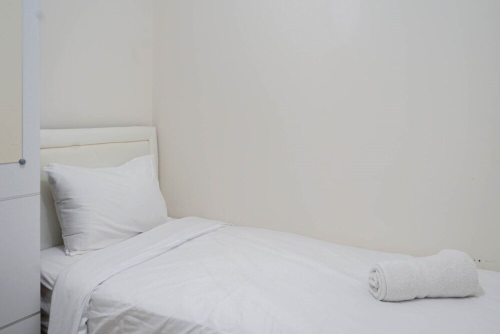 Comfortable 2BR Apartment at Green Pramuka near Mall, Yakarta - 19