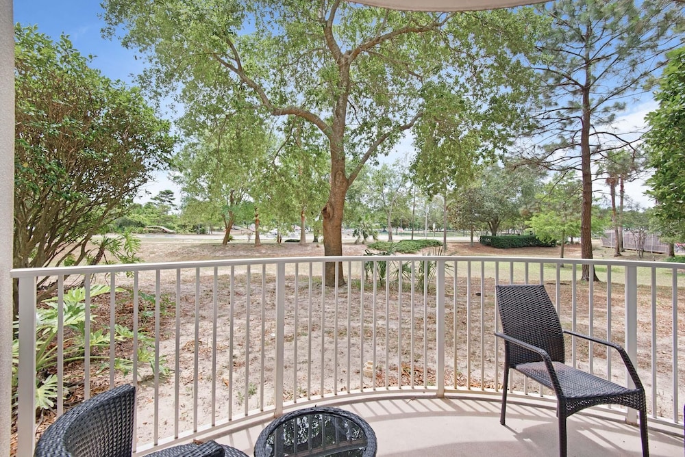 Palms Resort #2108 Jr. 2BR