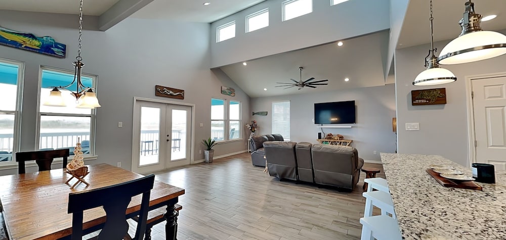La Sirena by Silver Sands Vacation Rentals