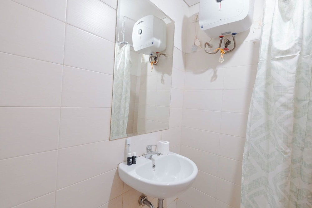 Studio Apartment Near Kalibata Station At Woodland Park Residence