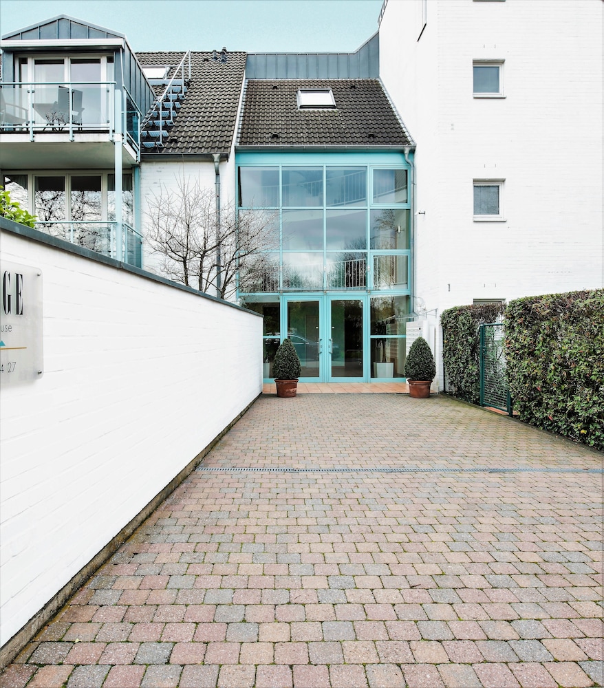 Parkside Apartment House