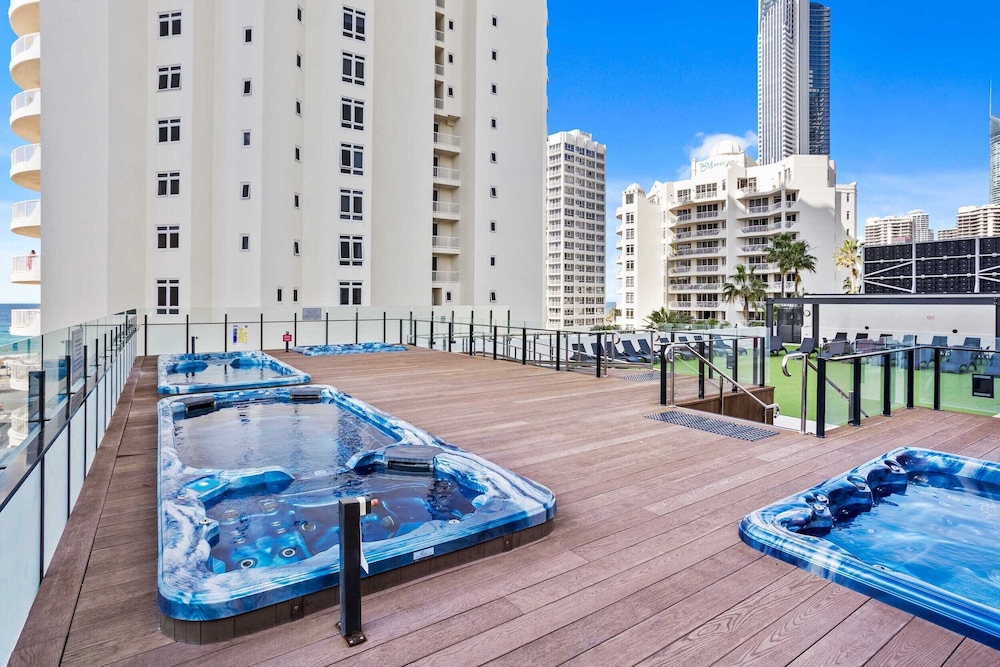 Surfers Paradise Vacations - Ocean View Surfers Paradise Studio Suite - Property Image 11