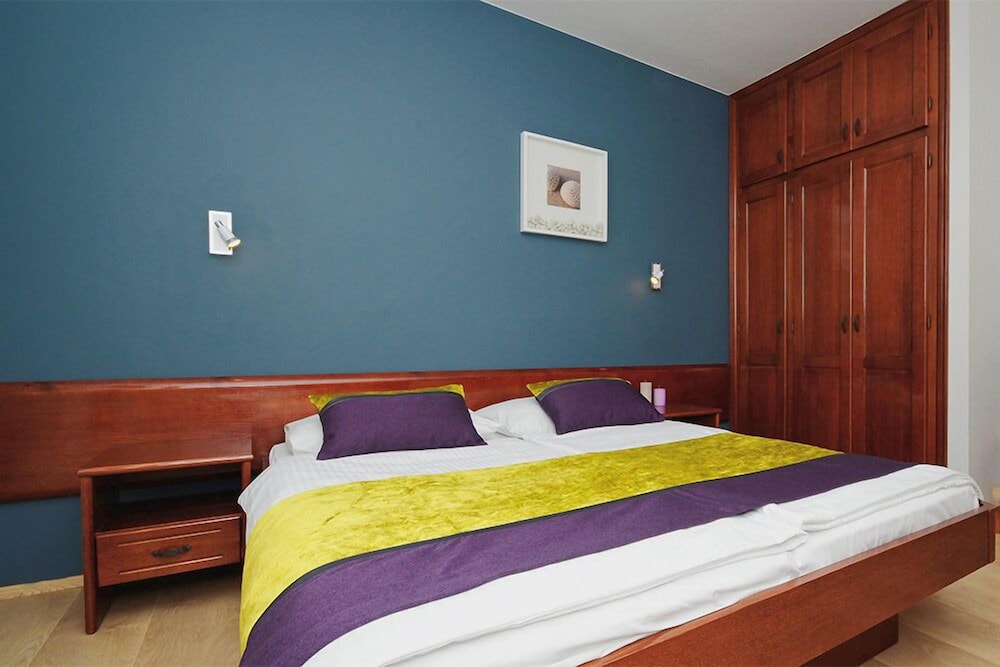 House Adrijana