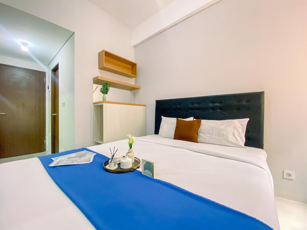 Cozy And Enjoy Living Studio Transpark Juanda Bekasi Timur Apartment
