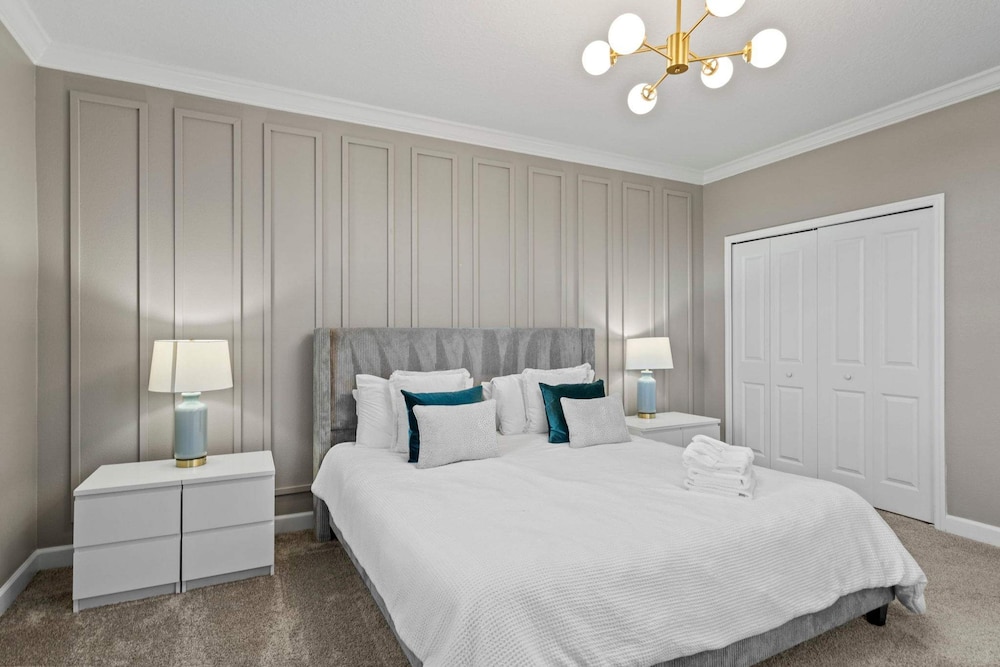Luxury and Fun 5bed a Destination Itself