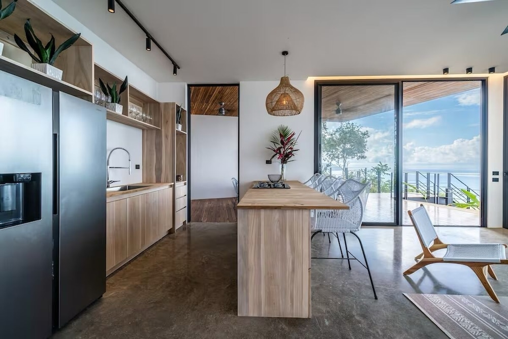 Seataya Oceanview Luxury Villas