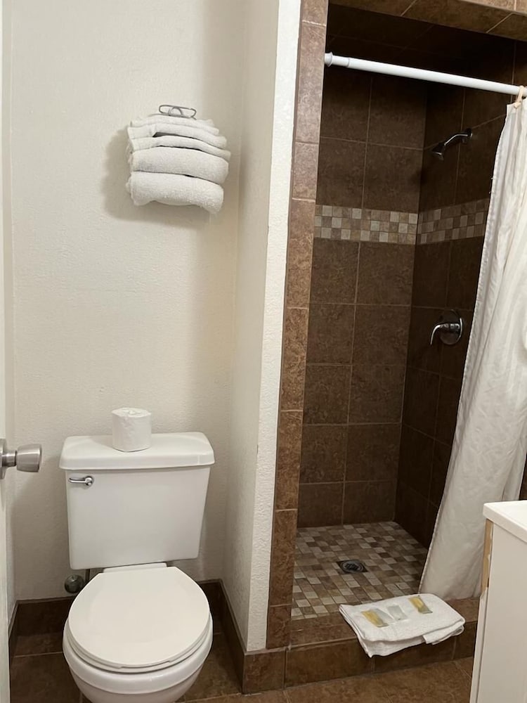 Economy Inn