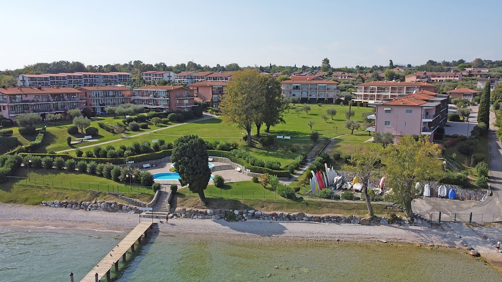 Specchio sul Lago in Manerba del Garda