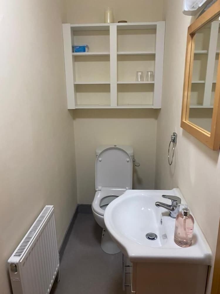 Ennis Vacations - Charming 1-bed Apartment in Barefield - Property Image 13