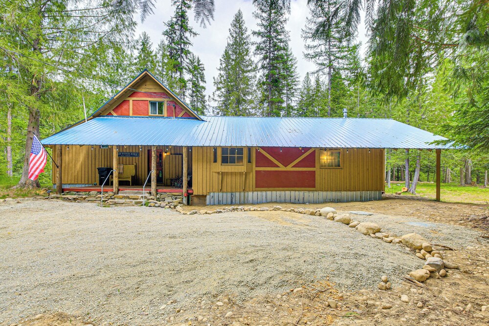 Riverside Cabin on 9 Acres in Montana
