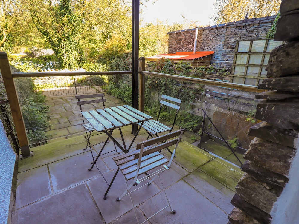 Stones Throw Cottage