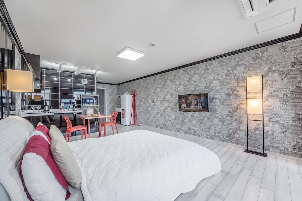 hotel room