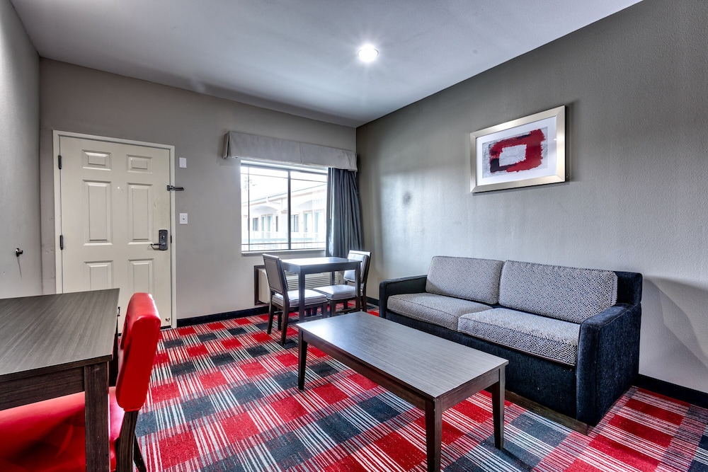 Americas Best Value Inn and Suites IAH Airport North - Property Image 8