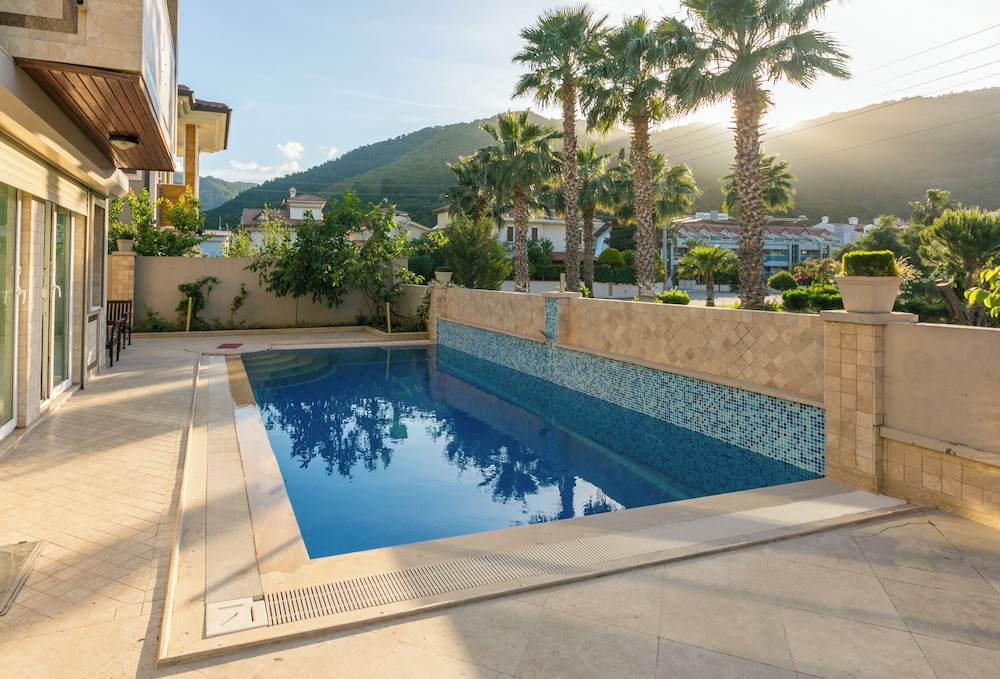 Villa Şükran Daily Weekly Rentals İçmeler view 5
