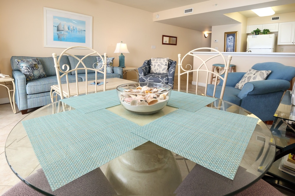 Pelican Isle 412 by Brooks and Shorey Resorts
