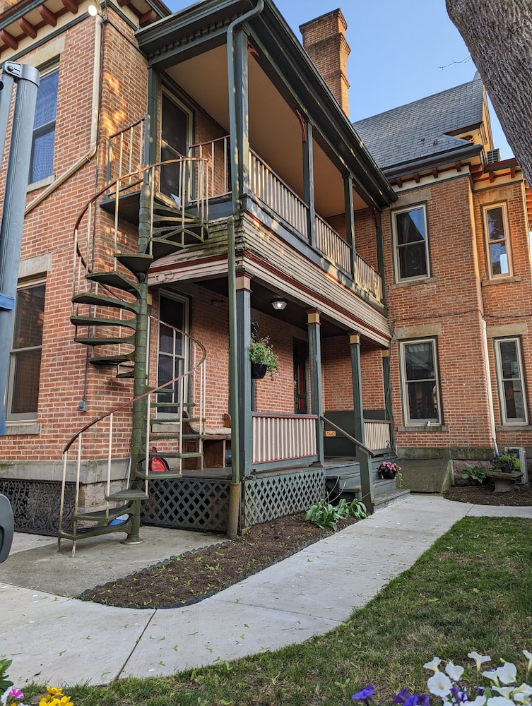 The Gage Mansion B&B