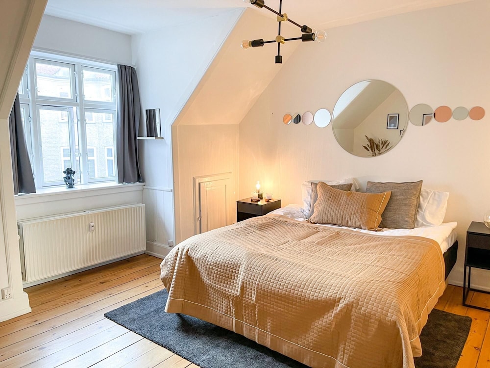 Stylish Newly Furnished 2 BR Apt - Heart of CPH view 4