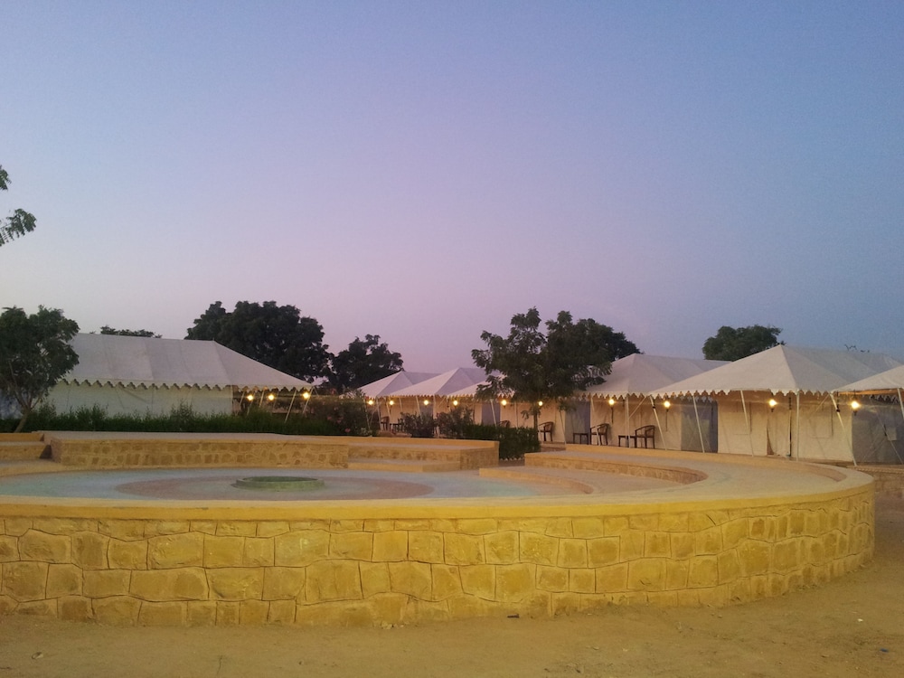 Desert Glamping